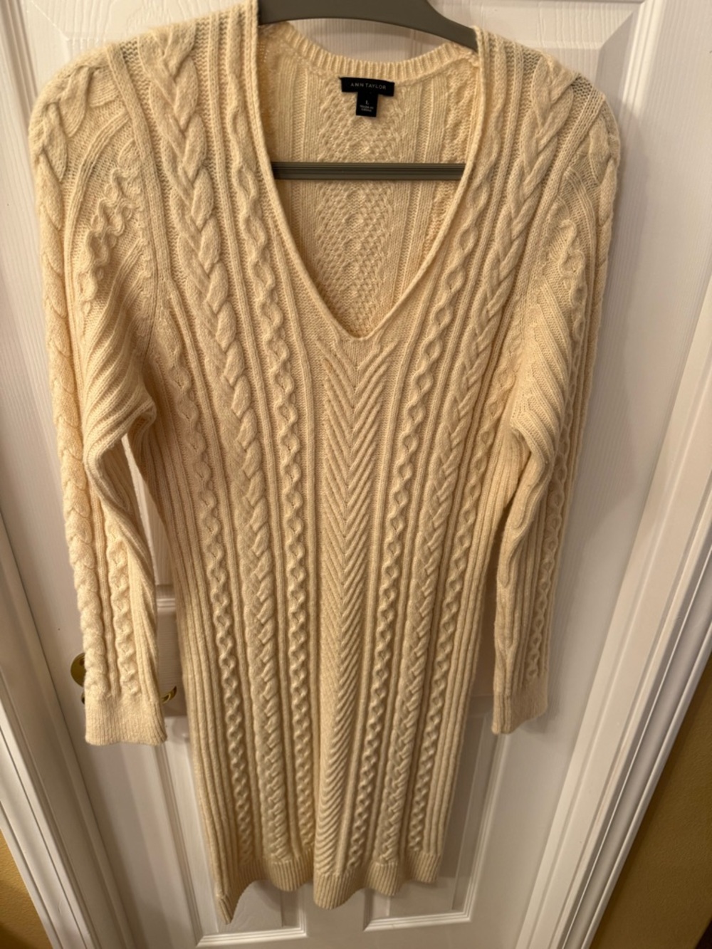 Ann Taylor crème dress